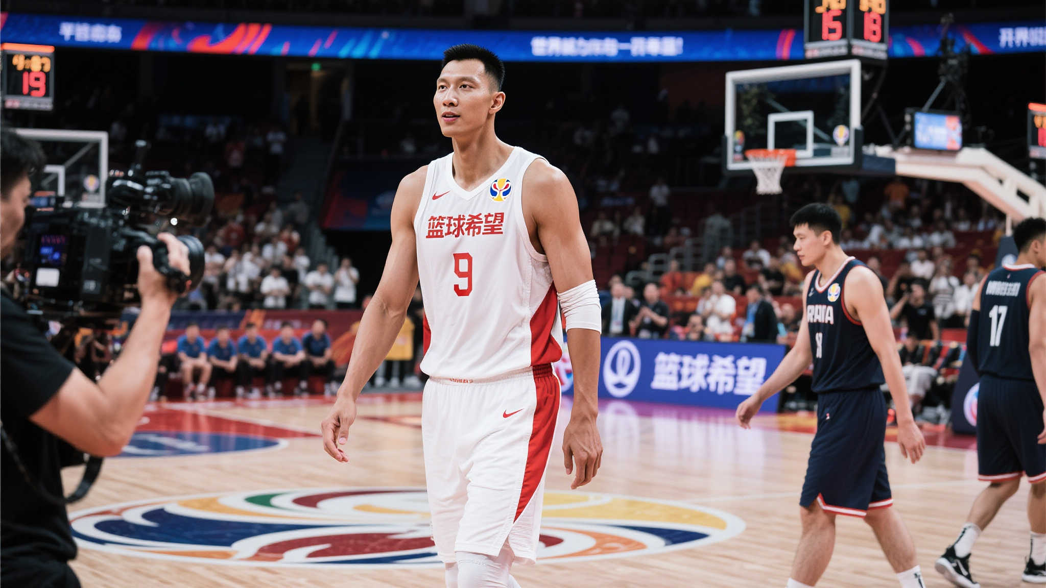 第二，需要考虑的是易建联本身具有一种相对低调且专注